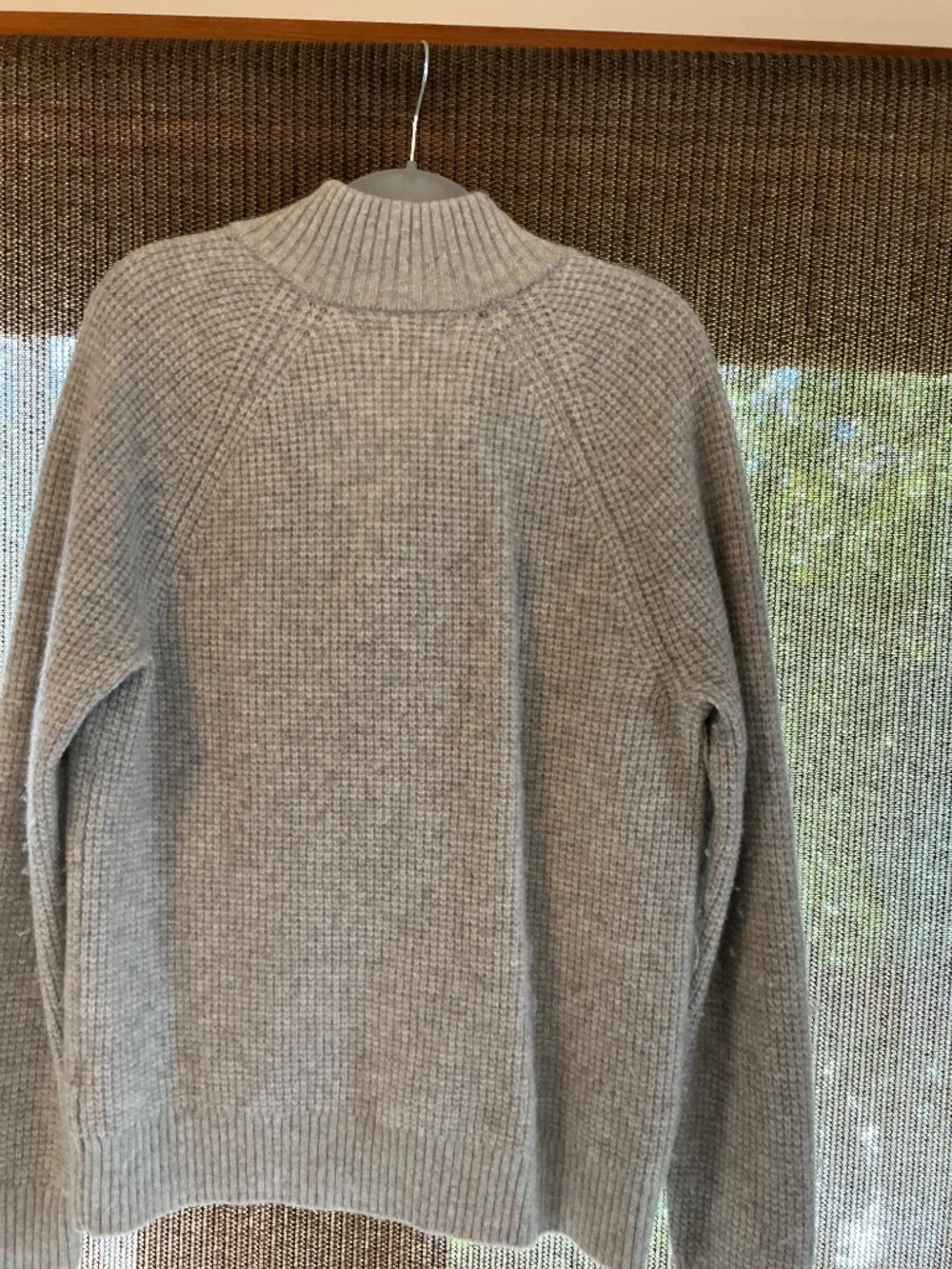 Mens banana republic sweater
